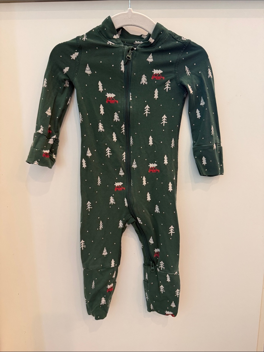 Hanna Andersson Dark Green Holiday Tree Zip One-Piece